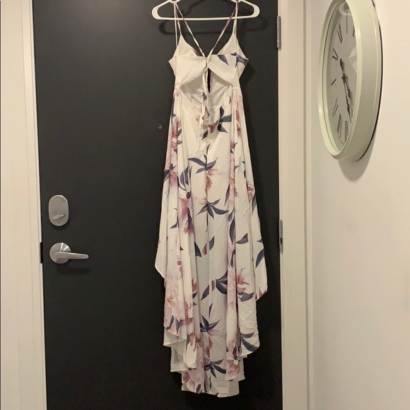 Beautiful dress 👗 BRAND NEW - Picture 2 of 7